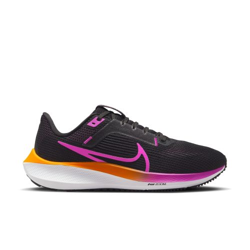 NIKE WOMEN'S PEGASUS 40 - B - 011 BLACK/HYPER VIOLET 7.5